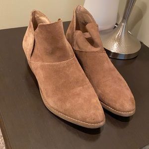 Lucky brand ankle boots brown size 10